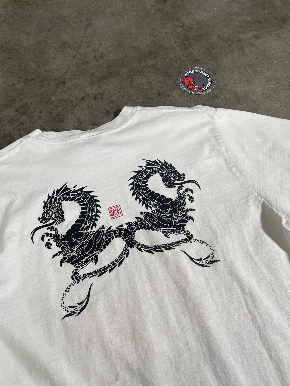 Vintage White 90s Stussy Dragon Tee M 20x29